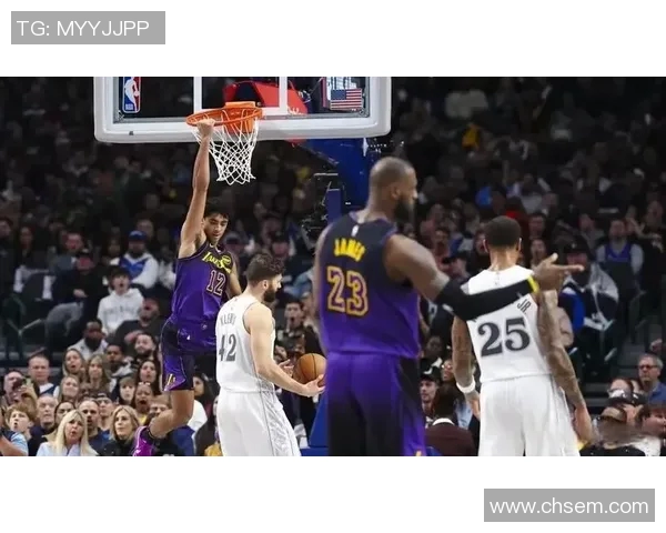 外线手感冰凉！湖人半场三分球17投仅3中，鹈鹕18中5